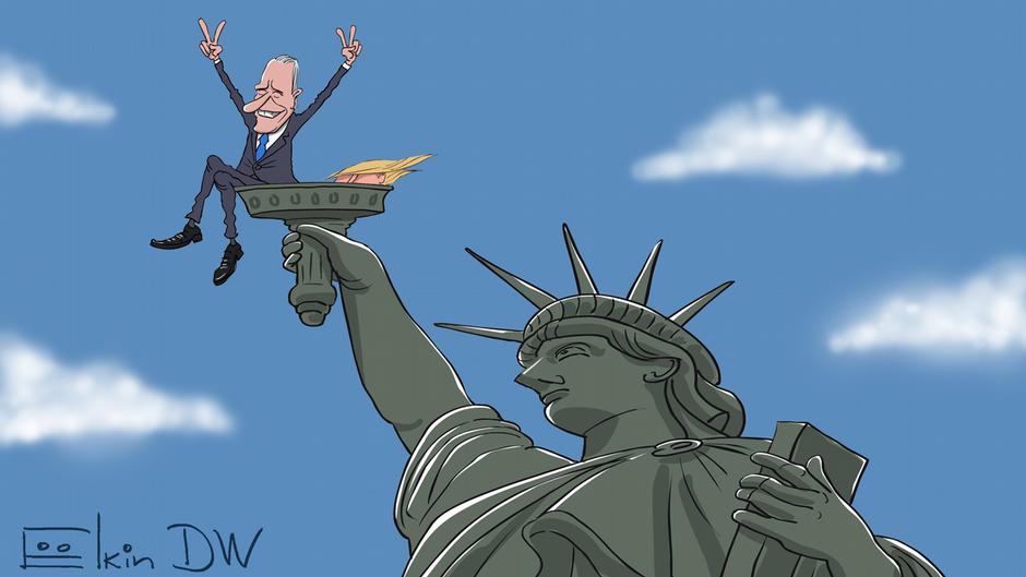 Карикатура "Байден на высоте, а Трамп?", Сергей Елкин